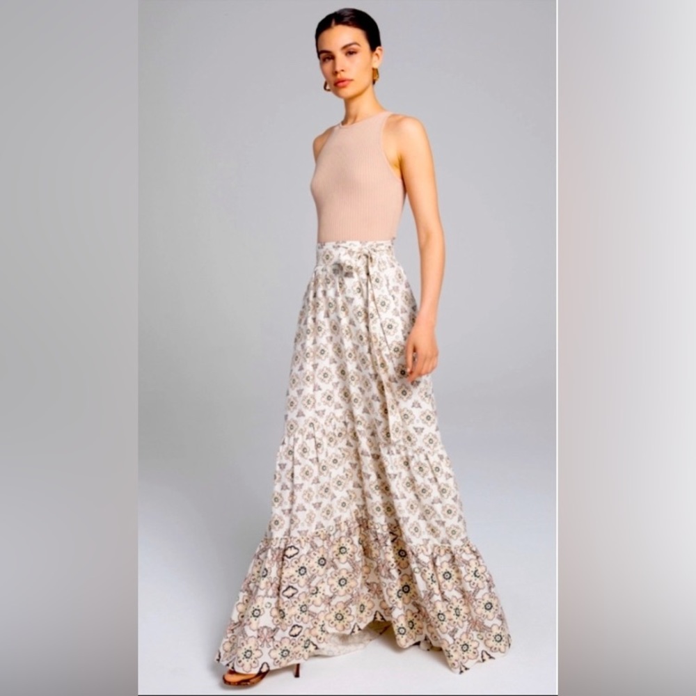 💎NWOT Caroline Skirt, Size 0-00 (pls see description for measurement details).